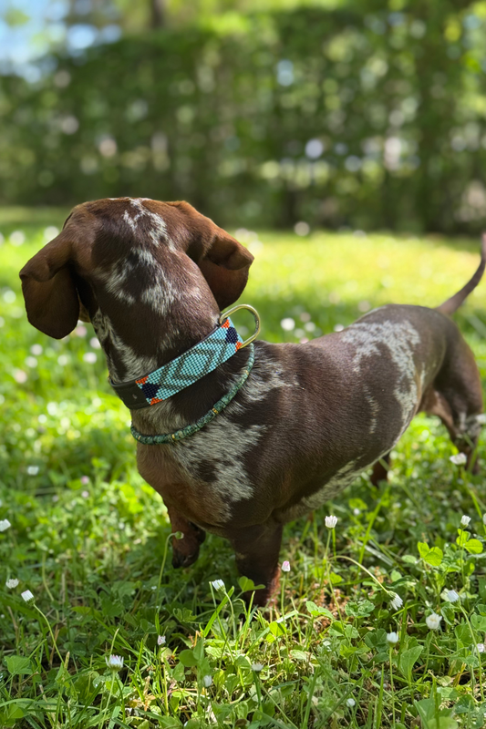 Set: Blaue Halskette + Grüner Stein