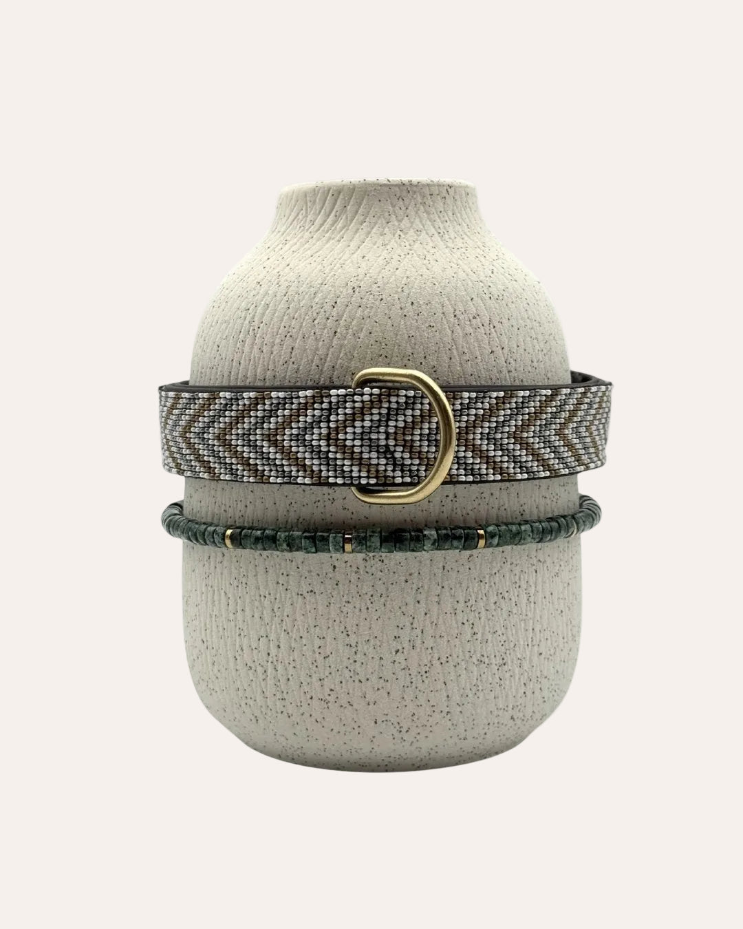 Contenu du pack : Collier blanc + Pierre verte